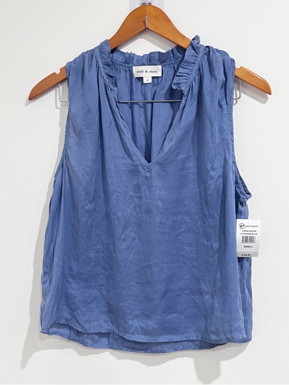 NWT Cloth & Stone Sleeveless V-Neck Ruffle Trim Top Lyocell Blouse